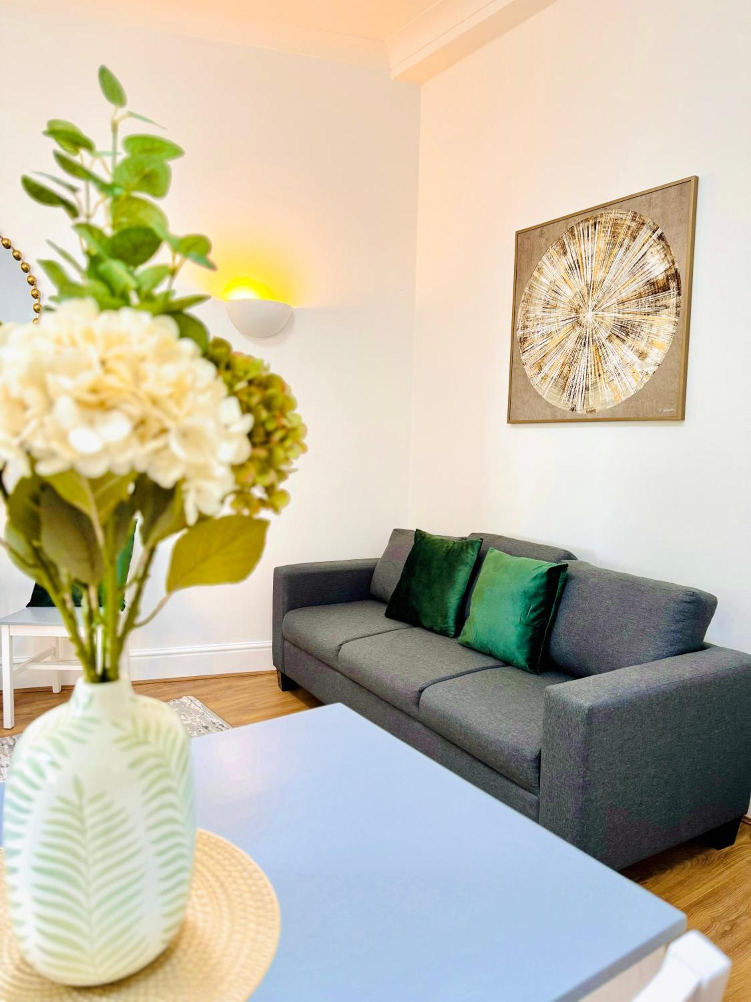 Beautiful 2Bedroom Flat In London St John Buitenkant foto